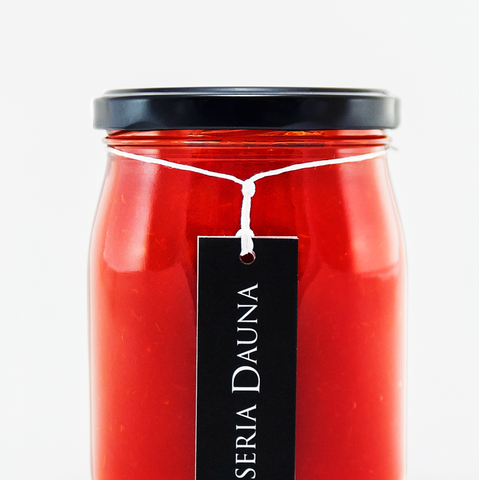 Natural Tomato Passata 550gr jar