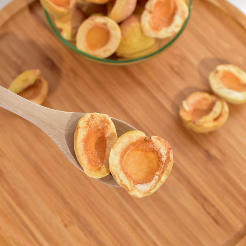 Freeze Dried Apricot Whole